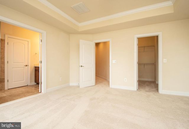 22199 FALLING TER, Ashburn, VA 20148