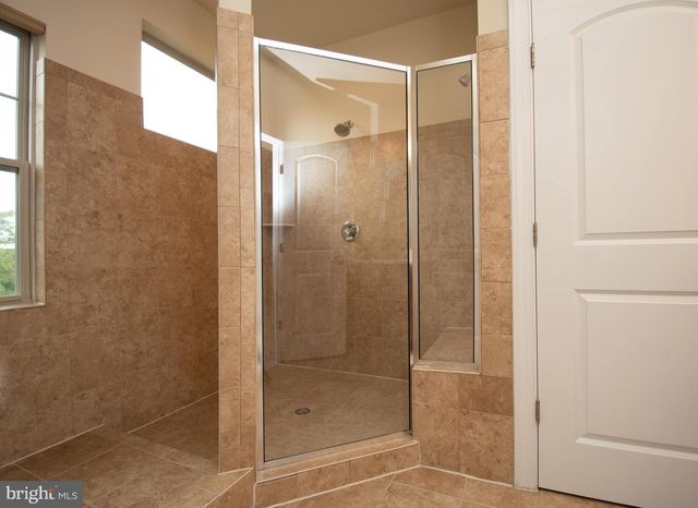 22199 FALLING TER, Ashburn, VA 20148