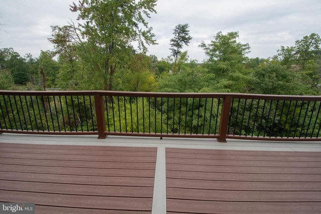 22199 FALLING TER, Ashburn, VA 20148