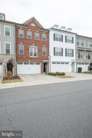 22199 FALLING TER, Ashburn, VA 20148