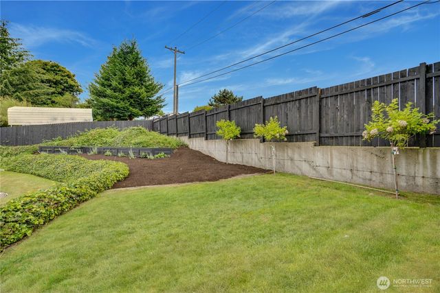 7914 N 7th Street, Tacoma, WA 98406