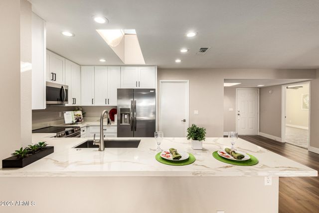 7006 E JENSEN Street 28, Mesa, AZ 85207