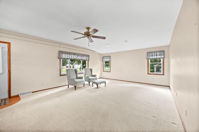 730 Johnson Avenue SW, Cokato, MN 55321