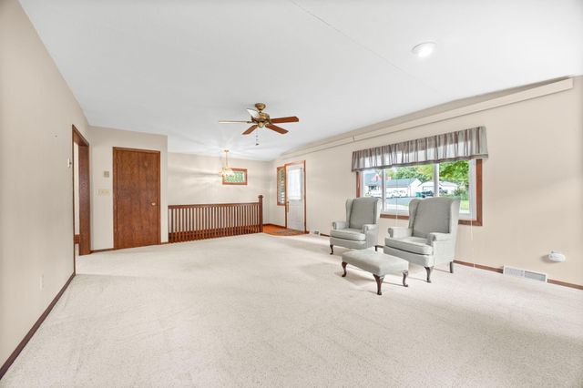 730 Johnson Avenue SW, Cokato, MN 55321