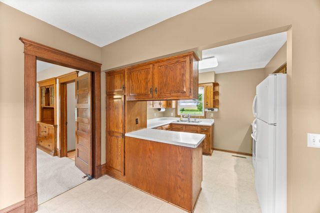 730 Johnson Avenue SW, Cokato, MN 55321