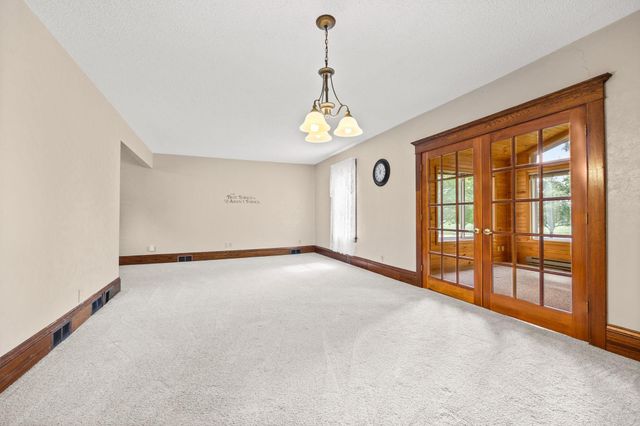 730 Johnson Avenue SW, Cokato, MN 55321