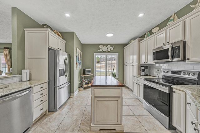 1049 San Marcos Court, Moneta, VA 24121