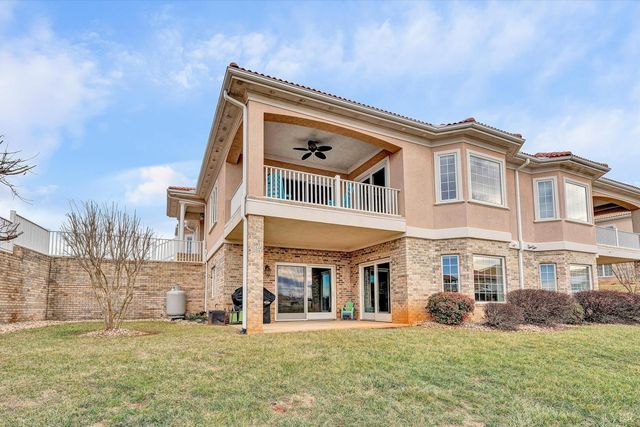 1049 San Marcos Court, Moneta, VA 24121