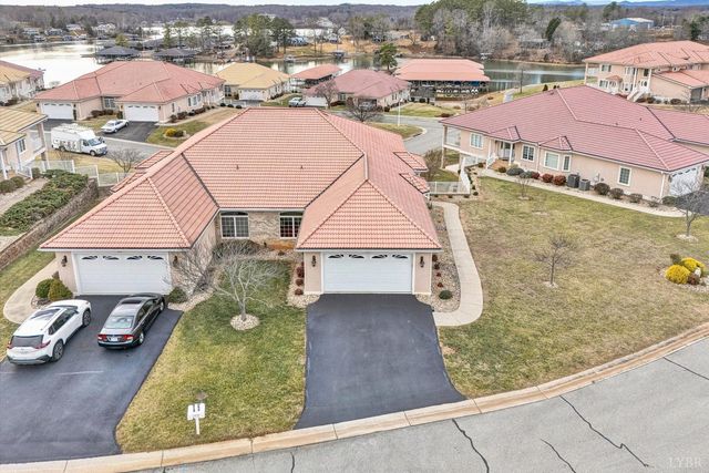 1049 San Marcos Court, Moneta, VA 24121