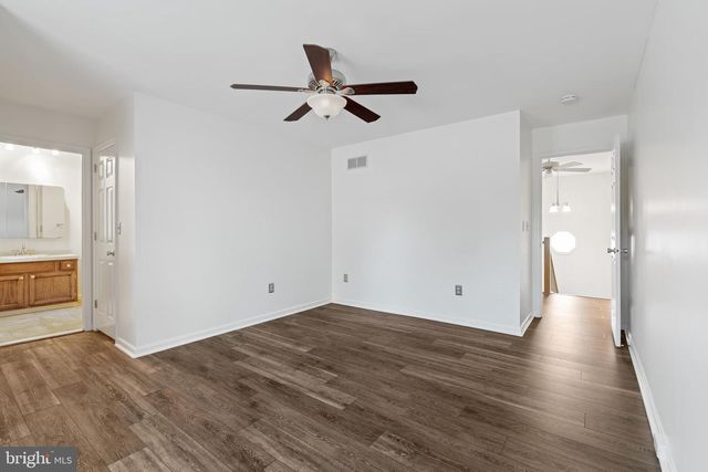 2046 WEXFORD RD, Palmyra, PA 17078