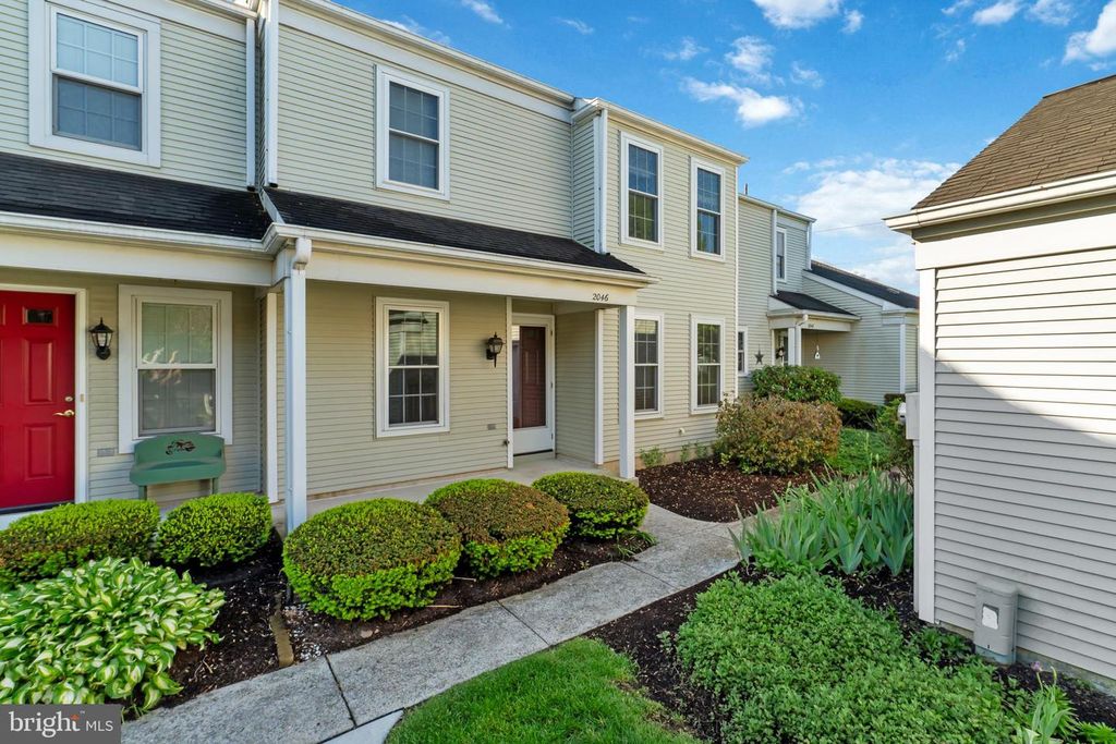 2046 WEXFORD RD, Palmyra, PA 17078