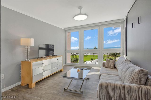 4031 Gulf Shore BLVD N 6B, Naples, FL 34103