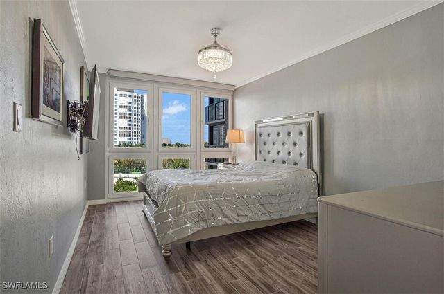 4031 Gulf Shore BLVD N 6B, Naples, FL 34103