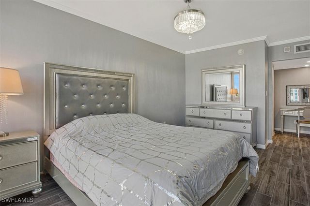 4031 Gulf Shore BLVD N 6B, Naples, FL 34103