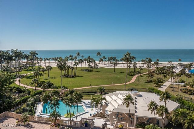 4031 Gulf Shore BLVD N 6B, Naples, FL 34103