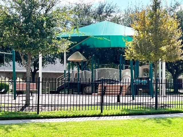 4926 Lake Gladewater Court, Richmond, TX 77407