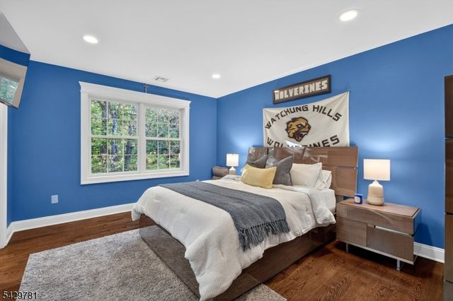 56 Beechwood Place, Watchung Boro, NJ 07069