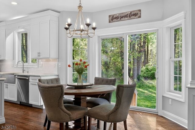 56 Beechwood Place, Watchung Boro, NJ 07069