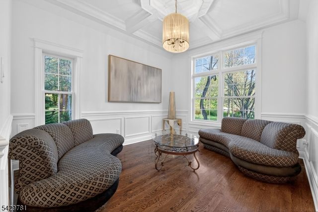 56 Beechwood Place, Watchung Boro, NJ 07069