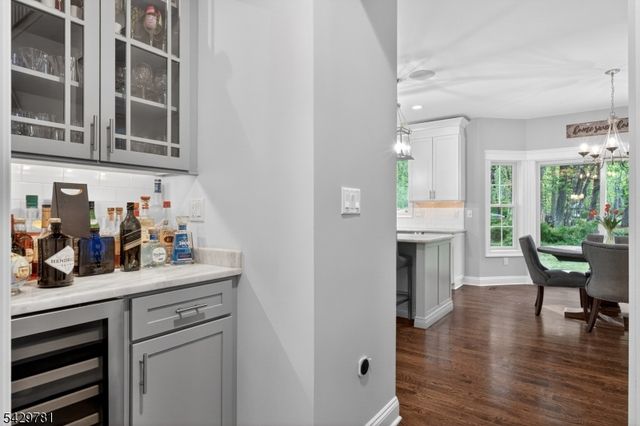56 Beechwood Place, Watchung Boro, NJ 07069