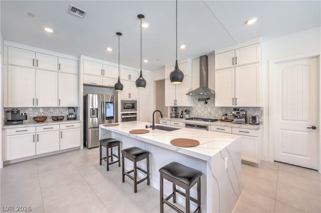 201 Carmel Sky Street, Las Vegas, NV 89138