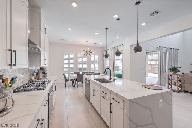 201 Carmel Sky Street, Las Vegas, NV 89138