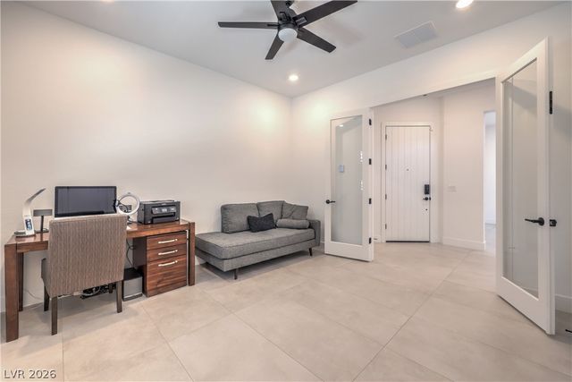 201 Carmel Sky Street, Las Vegas, NV 89138