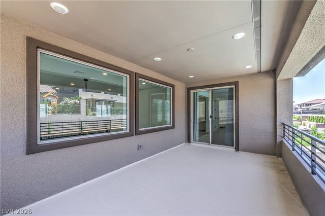 201 Carmel Sky Street, Las Vegas, NV 89138