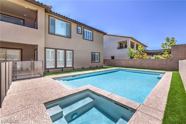 201 Carmel Sky Street, Las Vegas, NV 89138