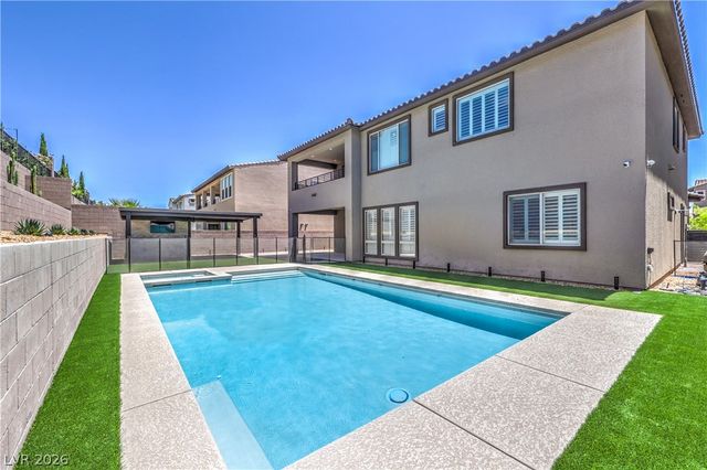 201 Carmel Sky Street, Las Vegas, NV 89138