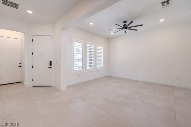 201 Carmel Sky Street, Las Vegas, NV 89138