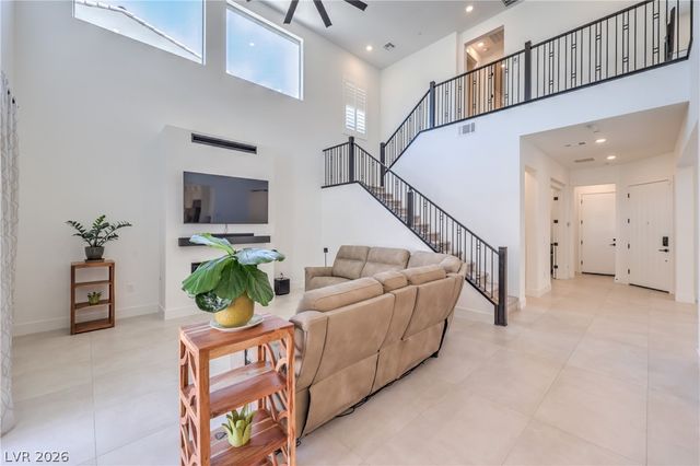 201 Carmel Sky Street, Las Vegas, NV 89138