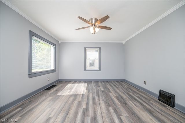 3712 Logan Way, Youngstown, OH 44505