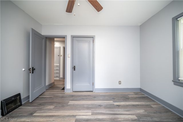 3712 Logan Way, Youngstown, OH 44505