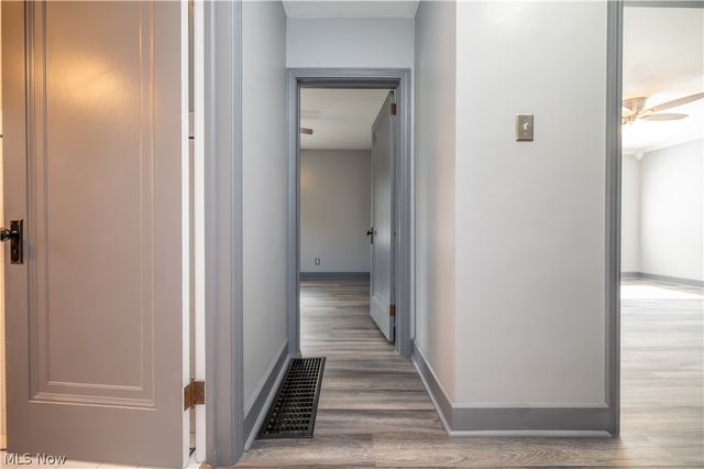 3712 Logan Way, Youngstown, OH 44505