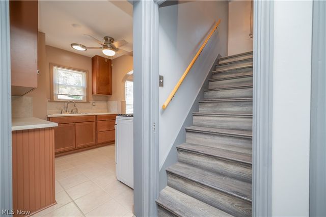 3712 Logan Way, Youngstown, OH 44505