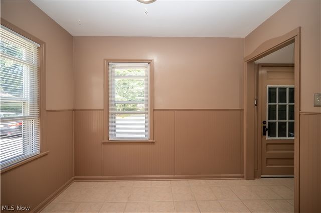 3712 Logan Way, Youngstown, OH 44505