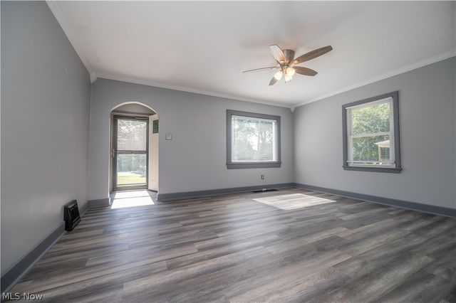 3712 Logan Way, Youngstown, OH 44505