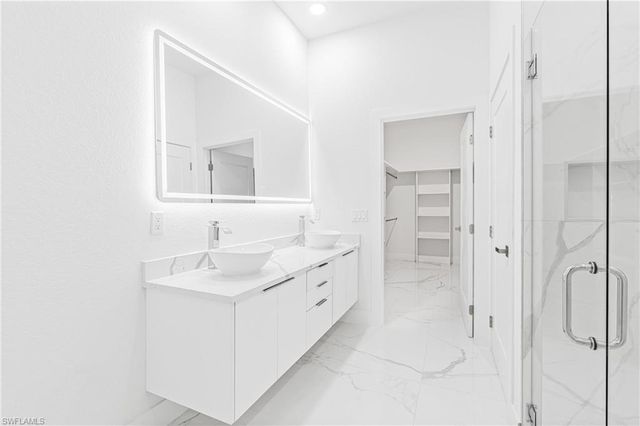 5037 Pinetree CIR, Labelle, FL 33935