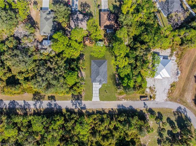 5037 Pinetree CIR, Labelle, FL 33935