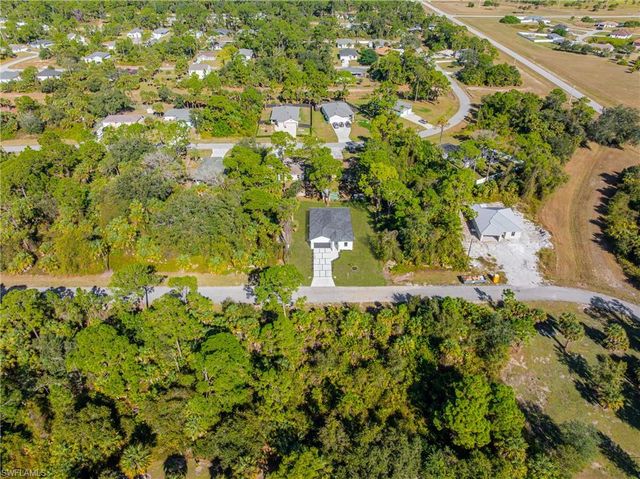 5037 Pinetree CIR, Labelle, FL 33935