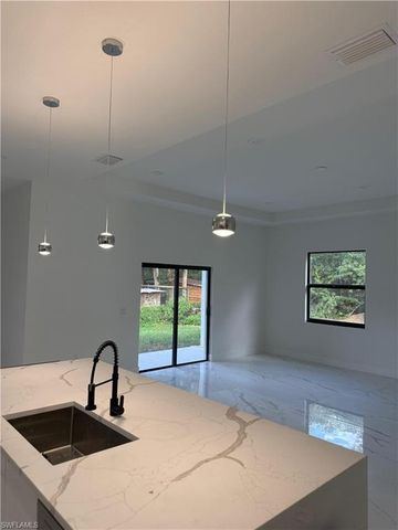 5037 Pinetree CIR, Labelle, FL 33935