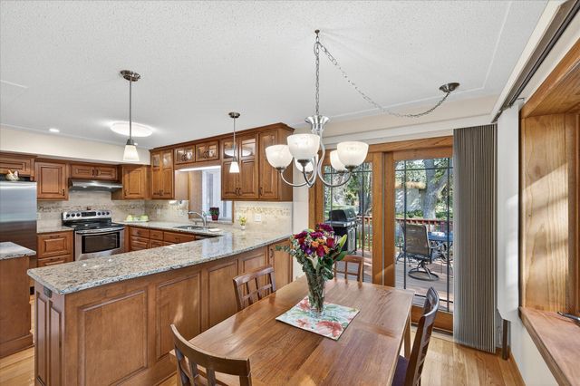 8100 Wynnwood Road, Golden Valley, MN 55427