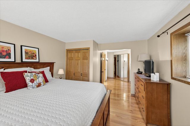8100 Wynnwood Road, Golden Valley, MN 55427