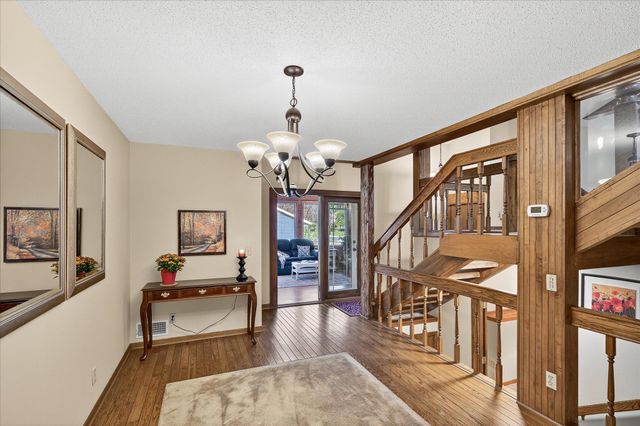 8100 Wynnwood Road, Golden Valley, MN 55427
