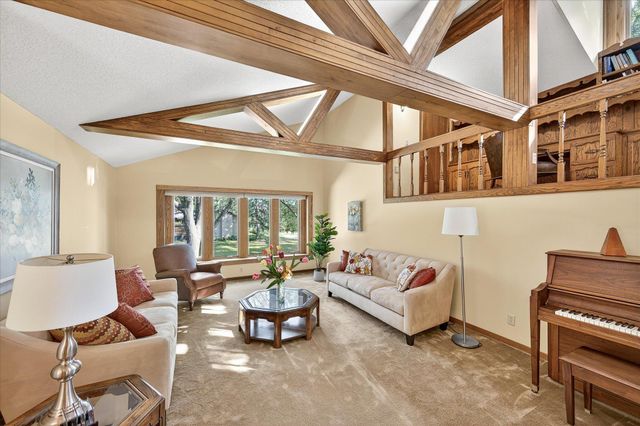 8100 Wynnwood Road, Golden Valley, MN 55427