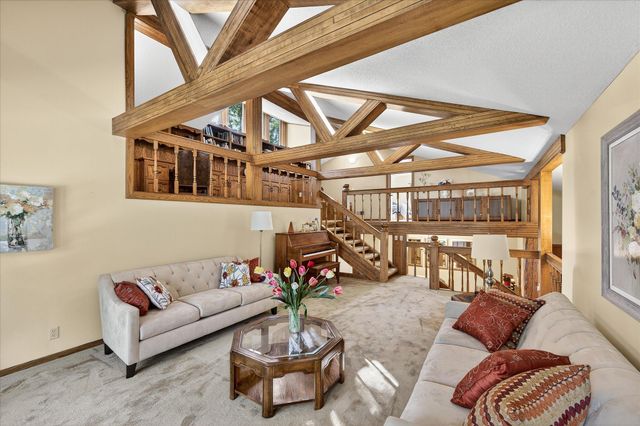 8100 Wynnwood Road, Golden Valley, MN 55427