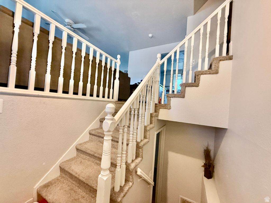 284 N 500 W, Clearfield, UT 84015 — photo 2