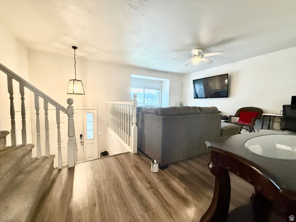 284 N 500 W, Clearfield, UT 84015 — photo 4
