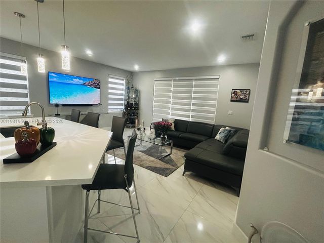 13995 SW 154th St, Miami, FL 33177